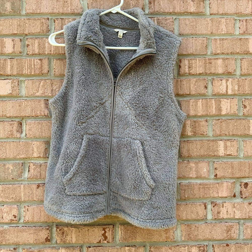 Cozy Gray Fleece Vest